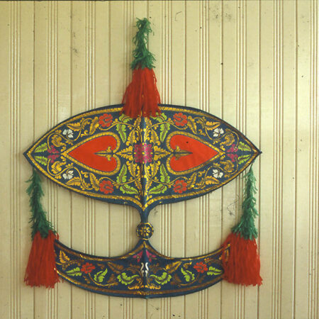 Kite (wau) making