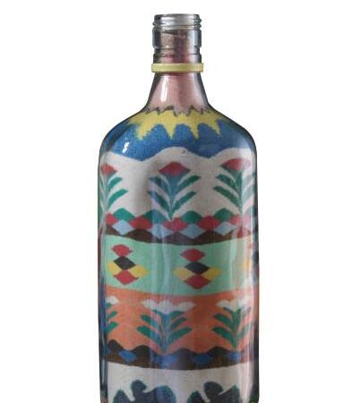 Filling sand bottles