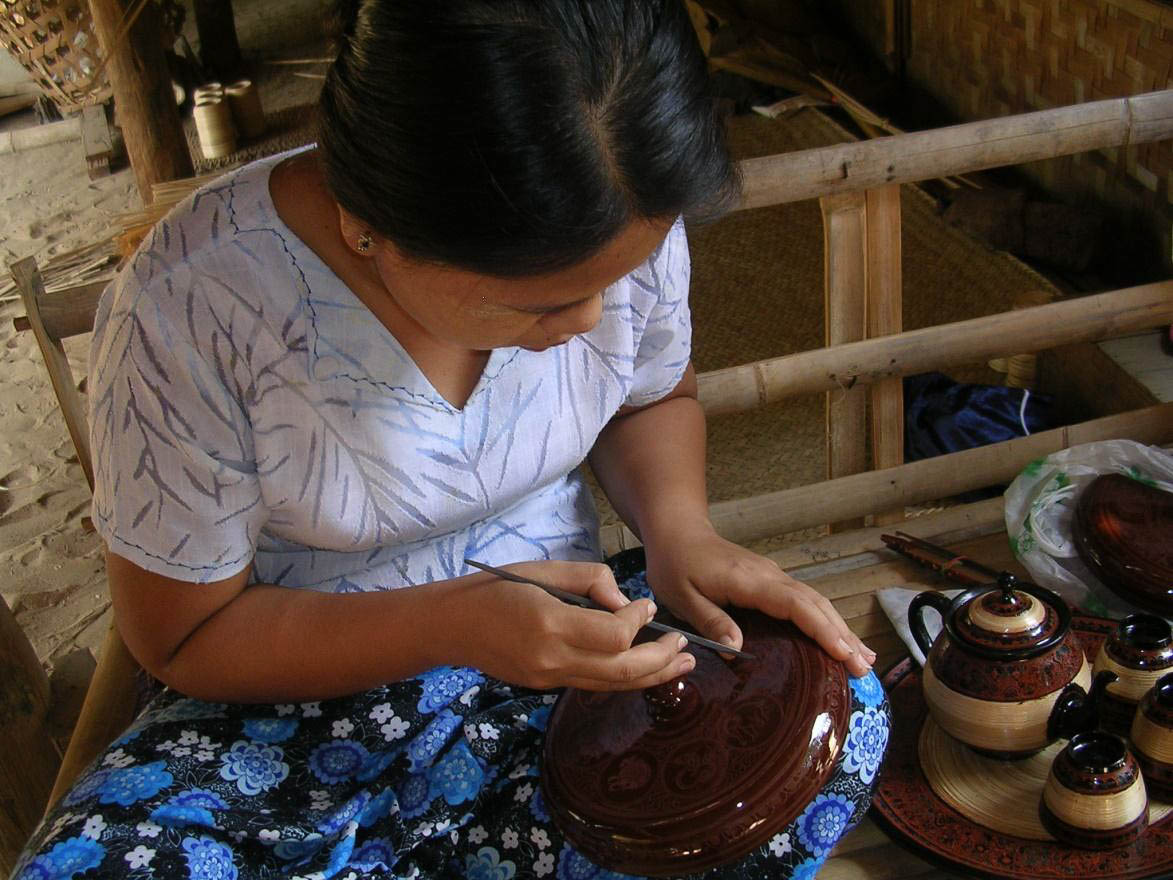 Lacquerware (pan yun)